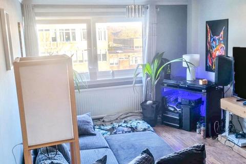3 bedroom apartment for sale, Glenhove Road, Cumbernauld, Glasgow, G67 2LE