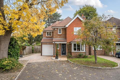 4 bedroom detached house for sale, The Moorings, Great Bookham, KT23