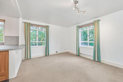 2 bedroom flat for sale, Castelnau, Barnes, London, SW13