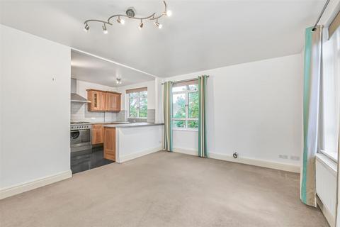 2 bedroom flat for sale, Castelnau, Barnes, London, SW13