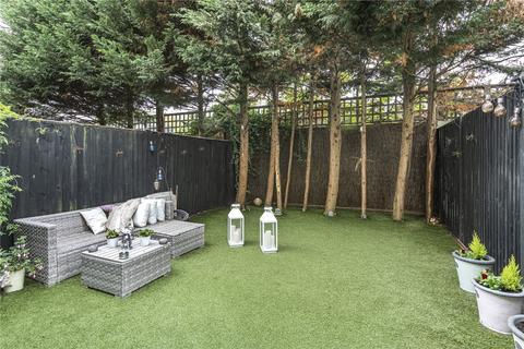 4 bedroom terraced house for sale, Candler Mews, Twickenham, United Kingdom, TW1