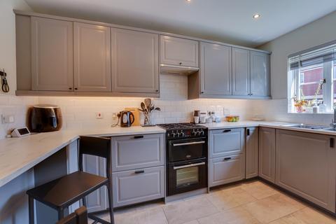 undefined, Stoney Brook Close, Hixon, Stafford, Staffordshire, ST18