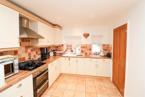 undefined, Elvetham Road, Fleet GU51