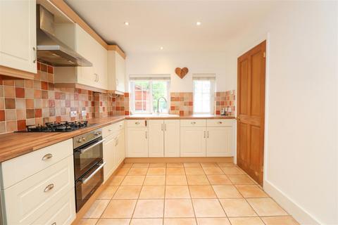 undefined, Elvetham Road, Fleet GU51