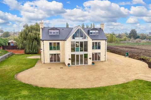 5 bedroom detached house for sale, Holme Road, Yaxley, PE7