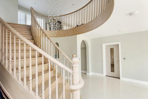 5 bedroom detached house for sale, Holme Road, Yaxley, PE7