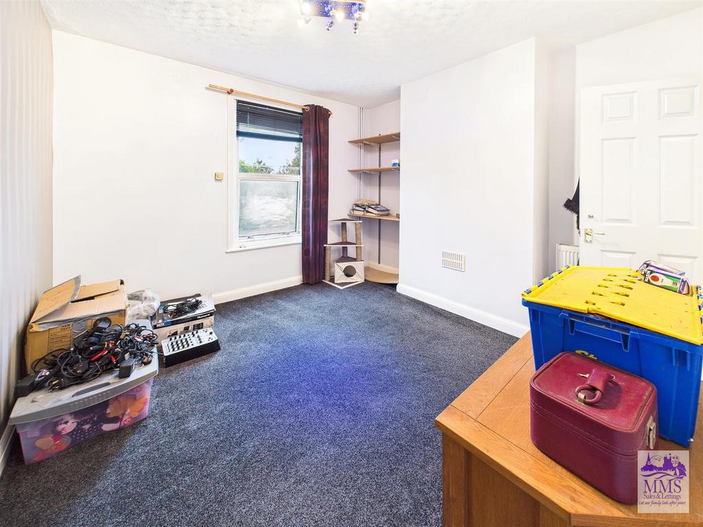 CAM04098 G0-PR0119-STILL016.jpg