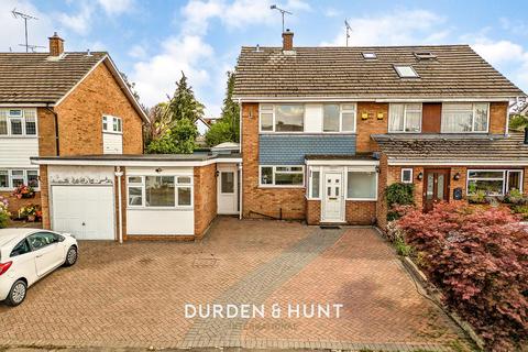 undefined, Longfields, Ongar, CM5
