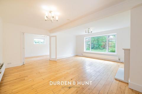 undefined, Longfields, Ongar, CM5