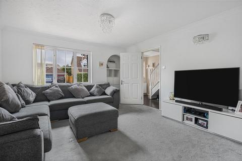 undefined, Eltham Avenue, Slough