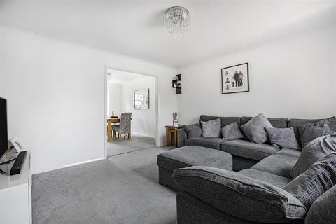 undefined, Eltham Avenue, Slough