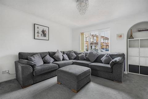 undefined, Eltham Avenue, Slough