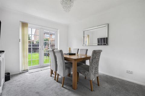 undefined, Eltham Avenue, Slough