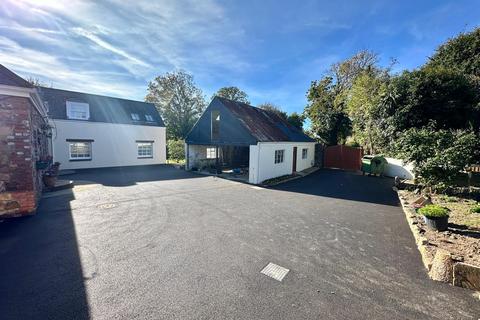 4 bedroom semi-detached house for sale, La Rue des Fontaines, Jersey JE3