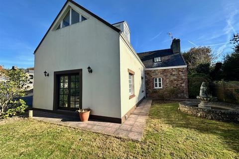 4 bedroom semi-detached house for sale, La Rue des Fontaines, Jersey JE3