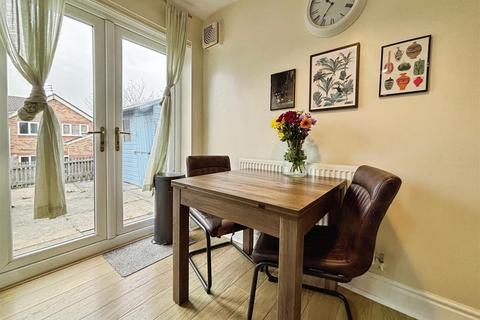 73 Ploughmans Croft, Bradford, BD2 1LE