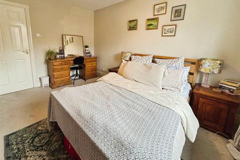 73 Ploughmans Croft, Bradford, BD2 1LE