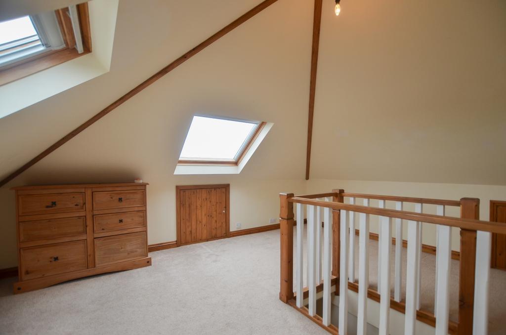 3 Vernon Villas - TPS 01208 872728-08