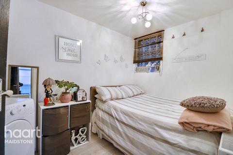 undefined, Longfield Place, Maidstone