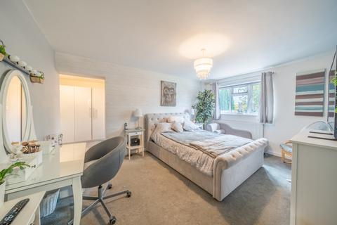 undefined, Kidworth Close, Horley, Surrey, RH6