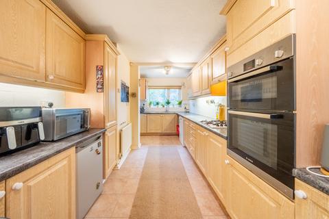 undefined, Kidworth Close, Horley, Surrey, RH6