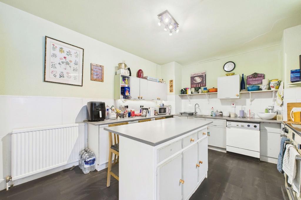 Commercial grade kitchen (catering spec)