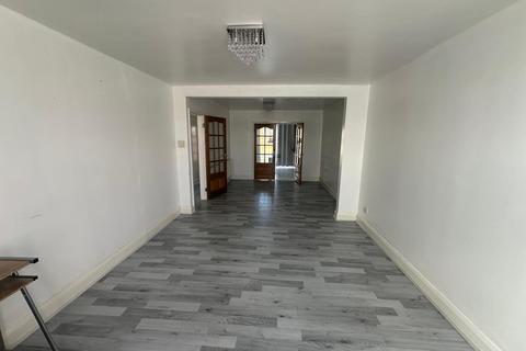 3 bedroom semi-detached house to rent, Parkville Highway, Coventry CV6