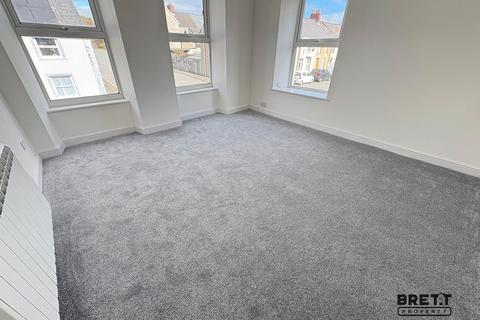 2 bedroom maisonette for sale, Robert Street, Milford Haven, Pembrokeshire. SA73 2HT