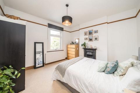 undefined, Haliburton Road, St Margarets TW1
