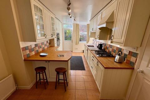 3 bedroom end of terrace house to rent, Lairgate, Beverley, HU17