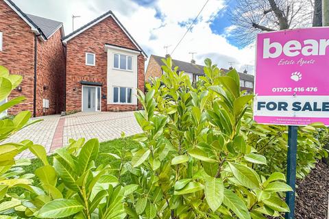 4 bedroom detached house for sale, Down Hall Road, Rayleigh SS6