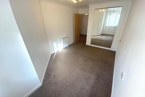 1 bedroom flat for sale, Den Crescent, Royal Court Den Crescent, TQ14