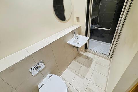 2 bedroom apartment to rent, Birkby Road, West Yorkshire HD2