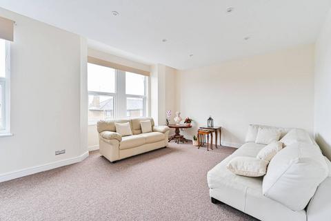 3 bedroom flat to rent, Hawkslade Road, Honor Oak Park, London, SE15