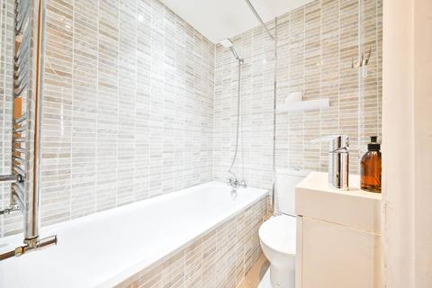 1 bedroom flat to rent, Belgrave Gardens, St John's Wood, London, NW8