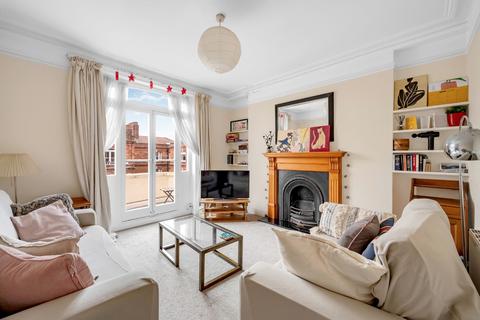3 bedroom flat for sale, Queen's Club Gardens, London,, W14