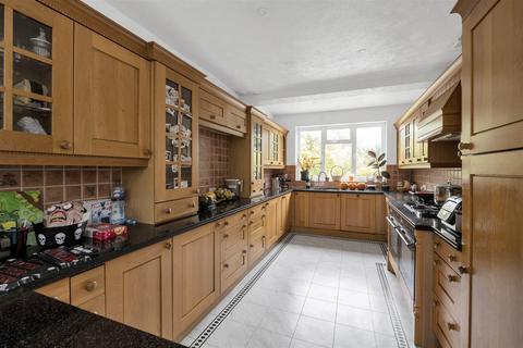 undefined, Oakfield Road, Harpenden