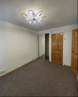 3 bedroom detached house to rent, Fiennes Close, Dagenham, Essex, RM8