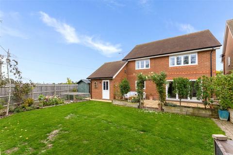 4 Centenary Fields, Bramley, Tadley, RG26 5GU