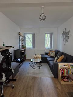 1 bedroom flat for sale, Lea Bridge Road, London E5