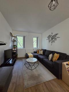 1 bedroom flat for sale, Lea Bridge Road, London E5