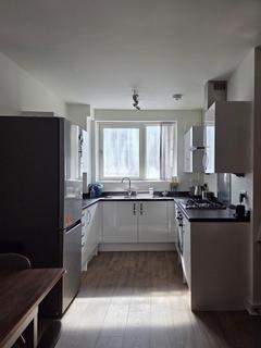 1 bedroom flat for sale, Lea Bridge Road, London E5