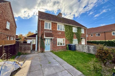18 Fairfield Road, Warminster, BA12 9DA