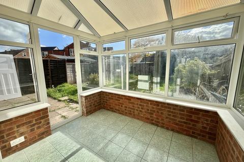 18 Fairfield Road, Warminster, BA12 9DA