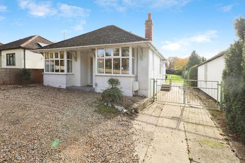 2 bedroom detached bungalow to rent, Barton Hill, Bury St Edmunds IP31