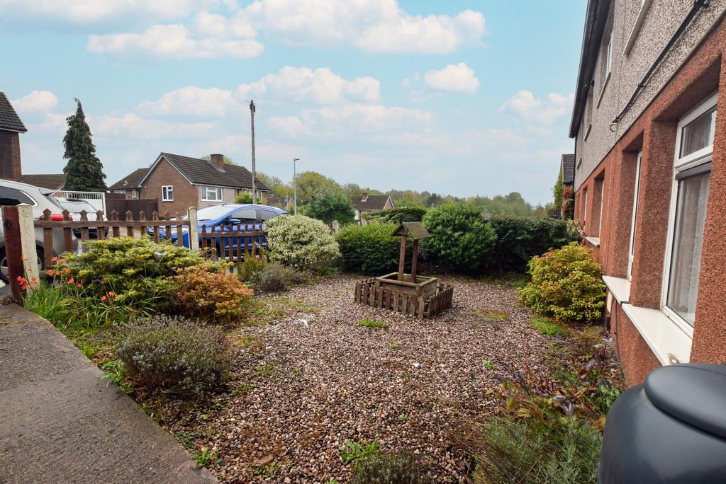 Front garden 1