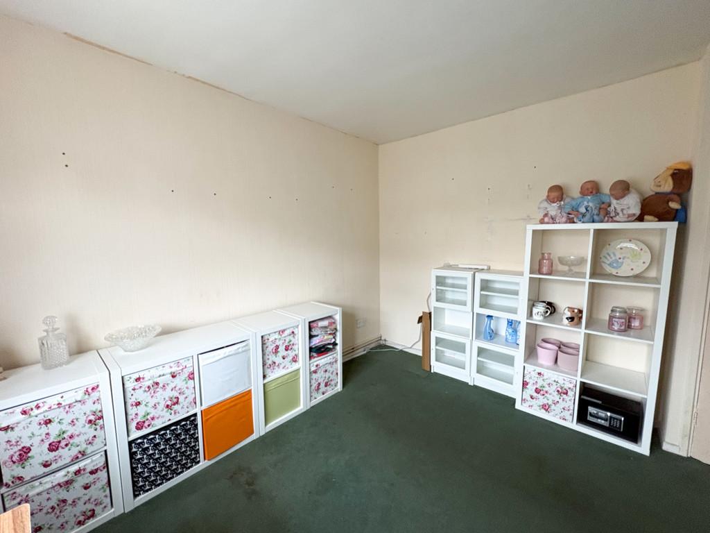 Bedroom 1-b