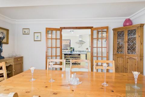 3 bedroom detached house for sale, The Street, Weybread