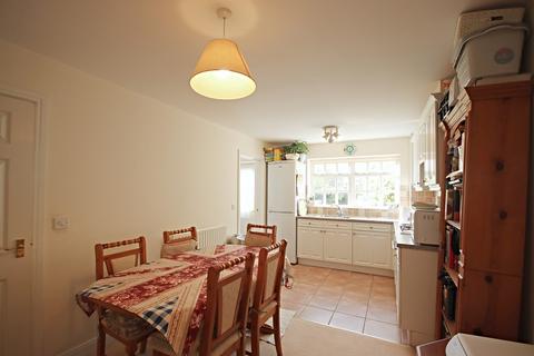 undefined, Freshlands, Billingshurst