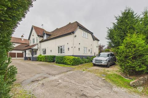 undefined, High Street, Uttoxeter